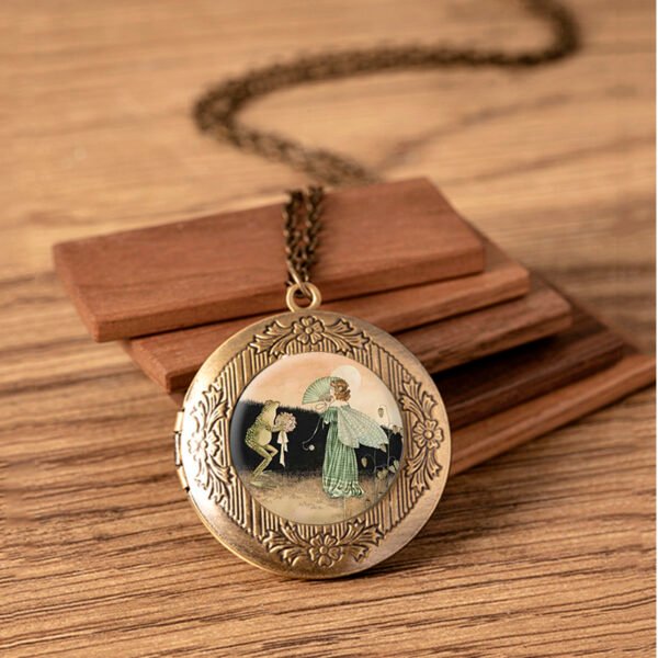 Vintage Cartoon Frog Angel Fairy Princess Glass Dome Photo Frame Locket Necklace - Image 8