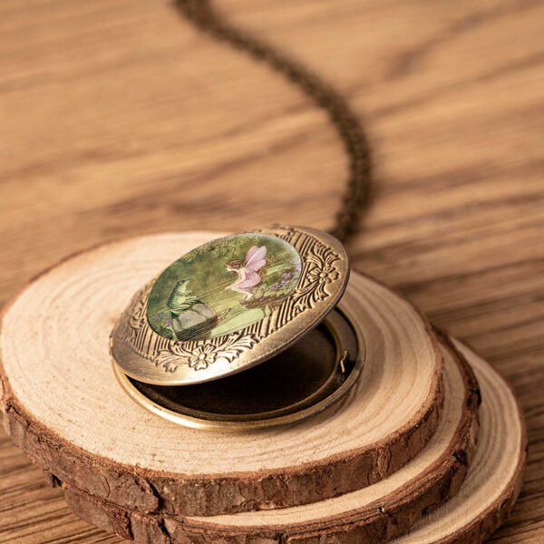 Vintage Cartoon Frog Angel Fairy Princess Glass Dome Photo Frame Locket Necklace - Image 4