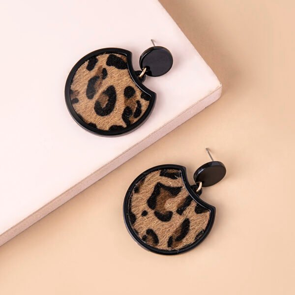 Vintage Geometric Leopard Skin Acrylic Statement Earrings For Women - Image 2