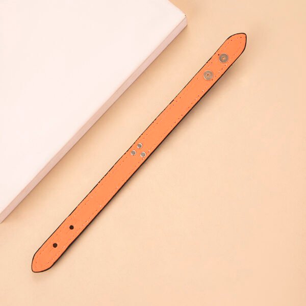 Vintage Letter V Plaid Pattern Leather Bracelet Wristband - Image 5