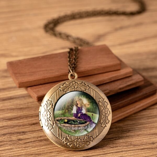 Vintage Cartoon Frog Angel Fairy Princess Glass Dome Photo Frame Locket Necklace - Image 10