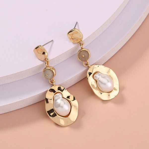 Vintage street-style earrings with Faux Baroque pearls and long tassels - Image 4