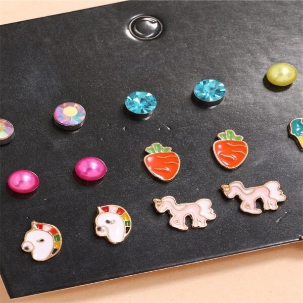 9 Pairs Of Strawberry Fruit Love Earrings - Image 4