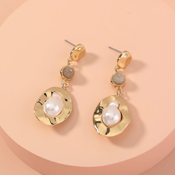 Vintage street-style earrings with Faux Baroque pearls and long tassels - Image 3