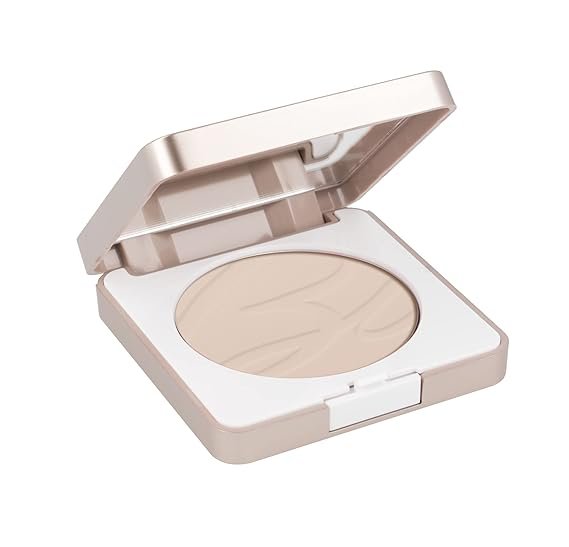 Defence Color Compact Powder Silk Effect Shade 101 Ivoire 8.5g