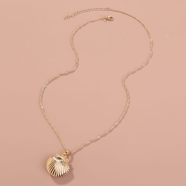 A Copper Shell Necklace That Opens - Image 3