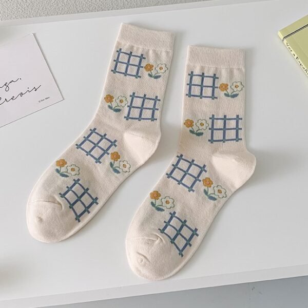 Autumn And Winter Models Of Cute Girls Bubble Mouth Cotton Thigh-high Socks - Image 3