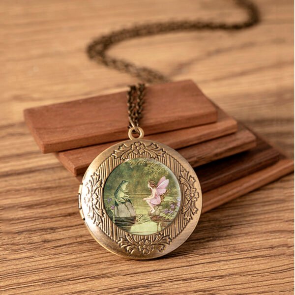 Vintage Cartoon Frog Angel Fairy Princess Glass Dome Photo Frame Locket Necklace - Image 7