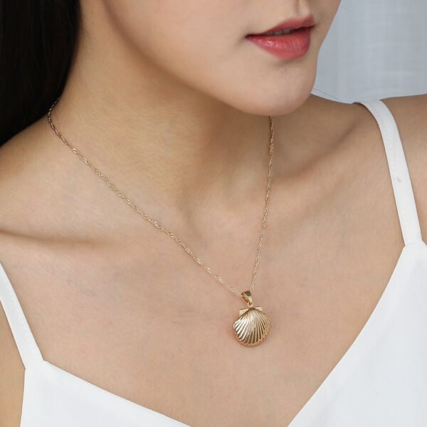 A Copper Shell Necklace That Opens - Image 6