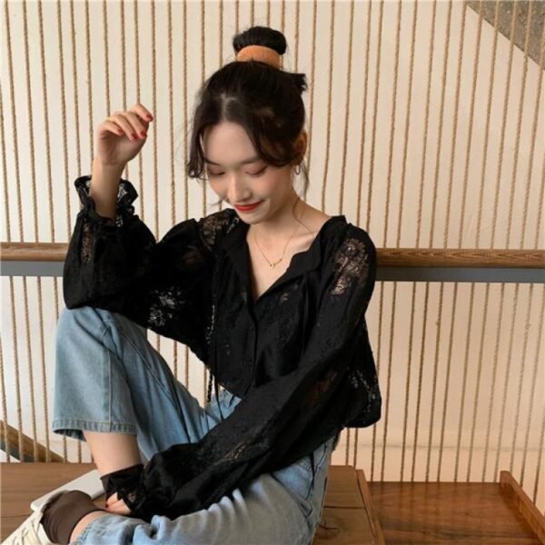 Women's Thin Oversize Long Sleeve Hollow Lace Bottoming Shirt - Image 4