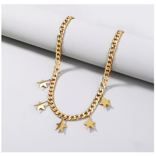 A Single-layered Exaggerated Star Necklace - Image 2