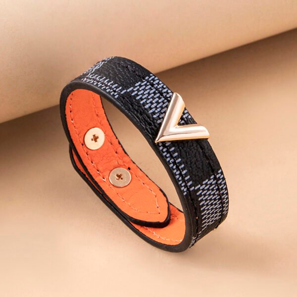 Vintage Letter V Plaid Pattern Leather Bracelet Wristband