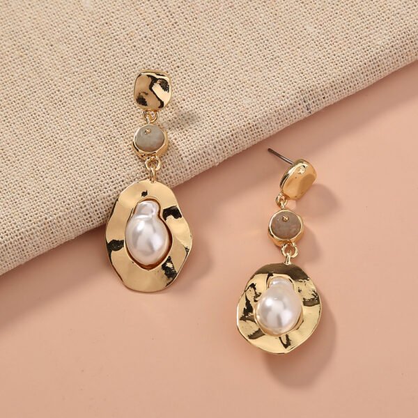 Vintage street-style earrings with Faux Baroque pearls and long tassels - Image 5