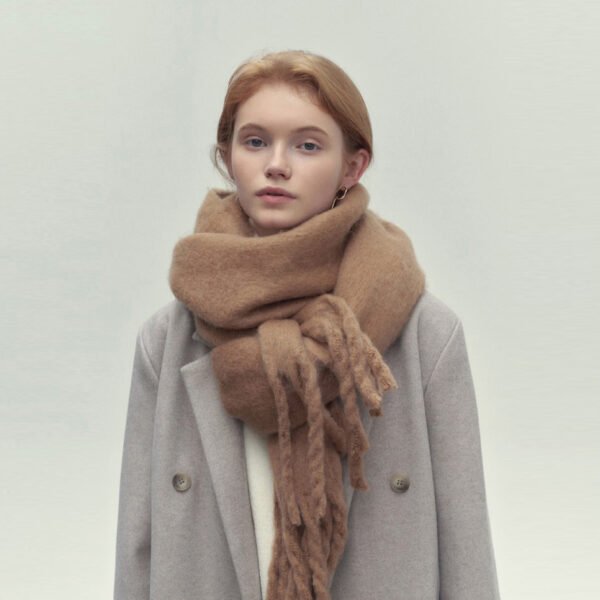All-match Soft Glutinous Idle Style Thermal Long Scarf - Image 3