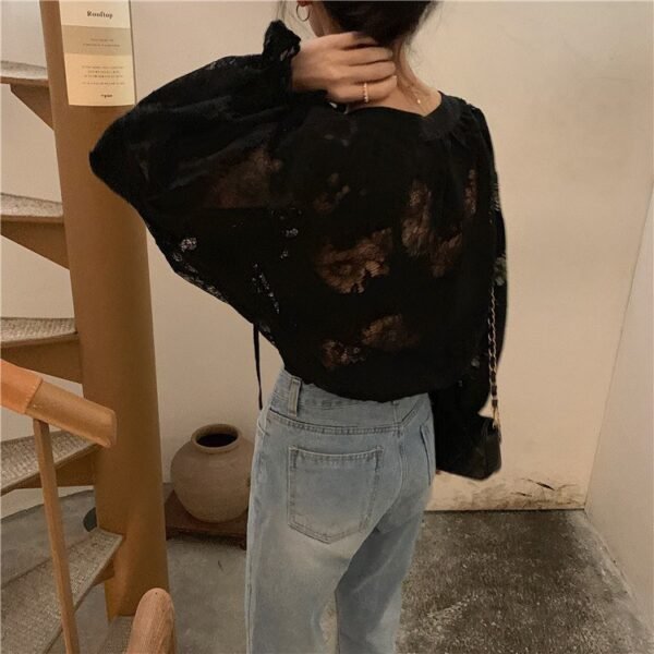Women's Thin Oversize Long Sleeve Hollow Lace Bottoming Shirt - Image 3