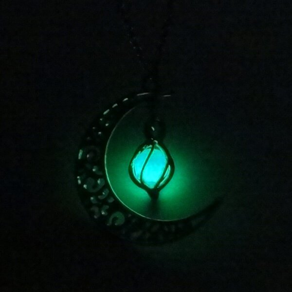 The multicoloured night light, the moon, the cyclone necklace - Image 4